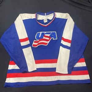 VINTAGE USA OLYMPIC HOCKEY JERSEY